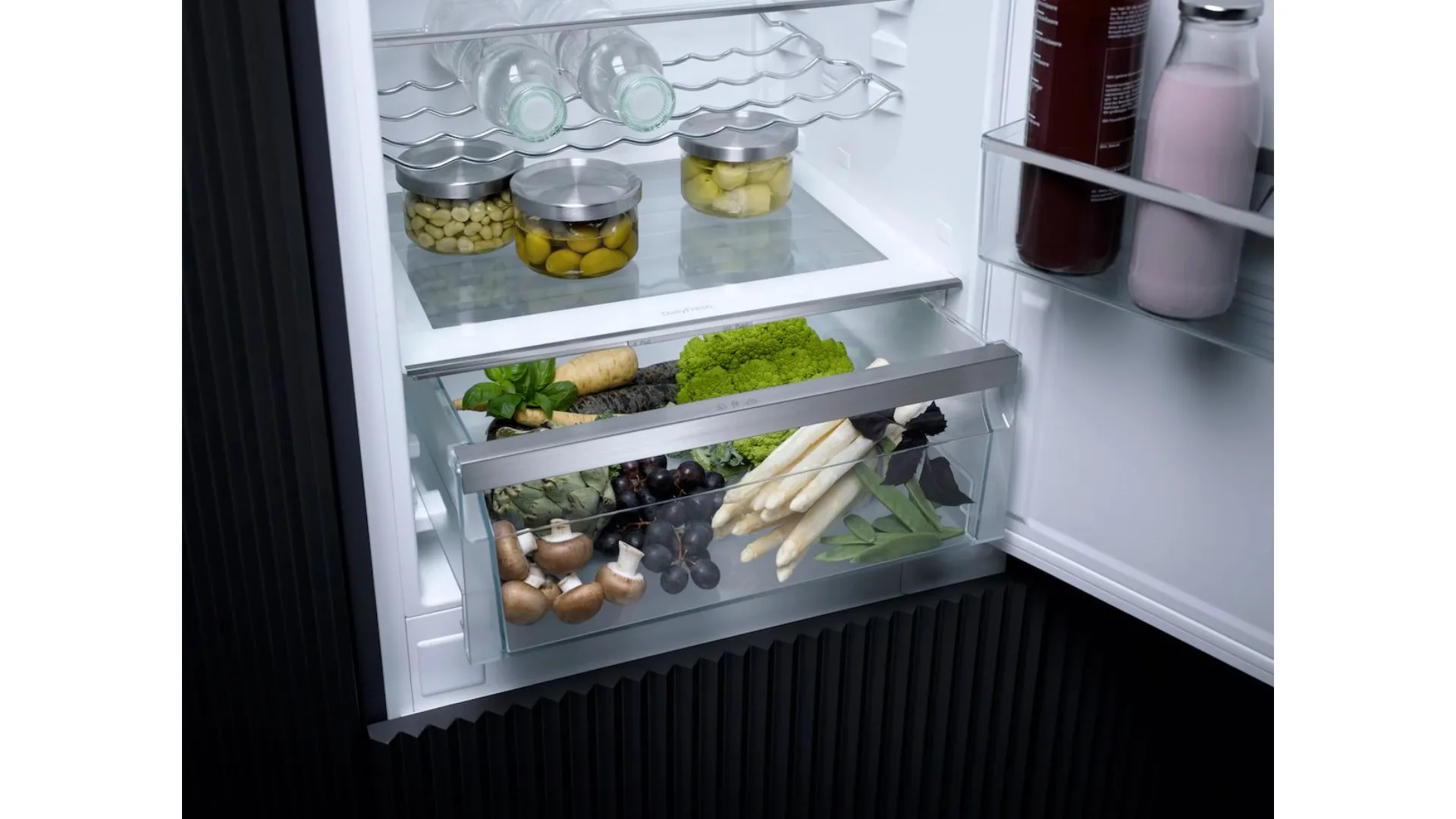 Frigo-Congelatore Miele con luce a LED comoda e sistema NoFrost