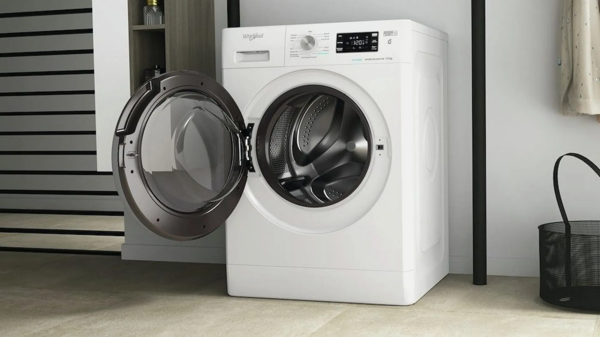 Lavatrice Whirlpool FFB1046SV