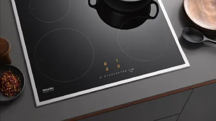 Piano Cottura Induzione Miele con 4 zone cottura di diverse dimensioni