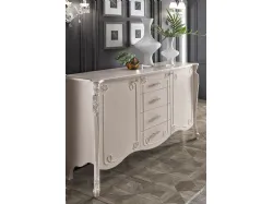 Soggiorno Classico composto da credenza a 2 ante, tavolo con allunghe e sedie eleganti